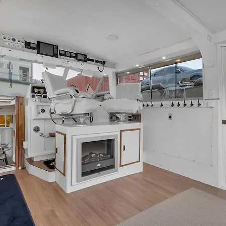 One-of-a-kind Arctic Experience Aboard Boat Grosso Båthotell