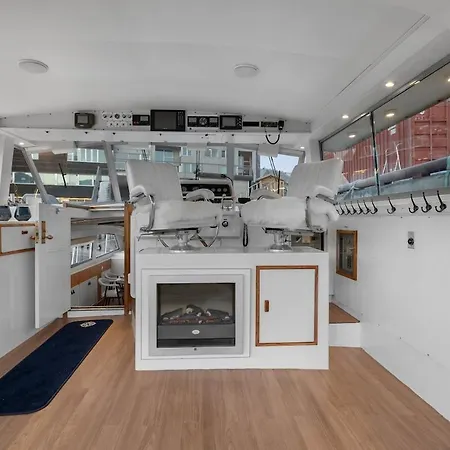 One-of-a-kind Arctic Experience Aboard Boat Grosso ספינת מלון