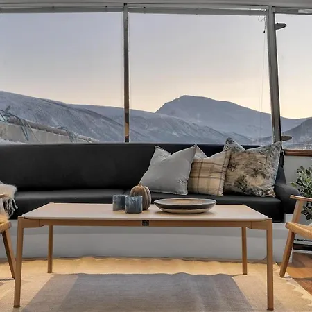 One-of-a-kind Arctic Experience Aboard Boat Grosso * טרומסה