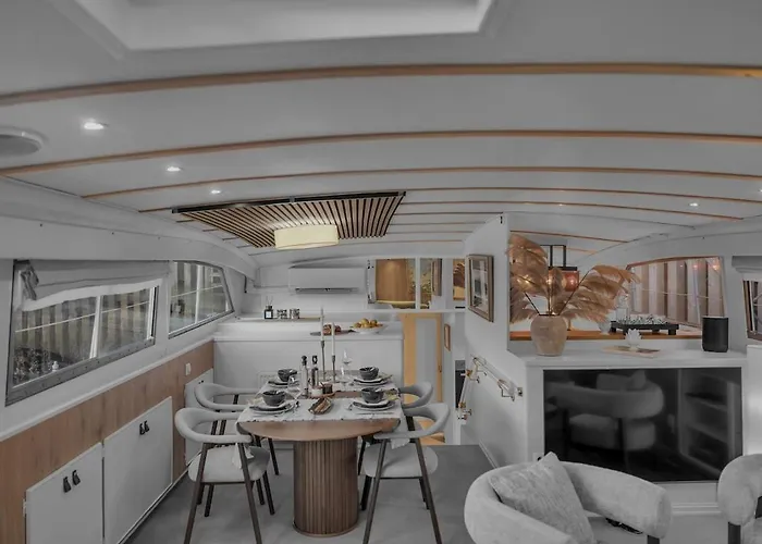 One-of-a-kind Arctic Experience Aboard Boat Grosso Båthotell