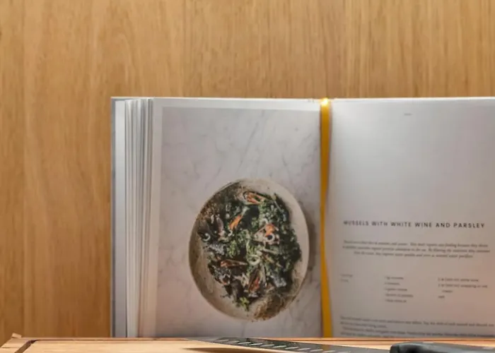 One-of-a-kind Arctic Experience Aboard Boat Grosso بوتيل ترومسو