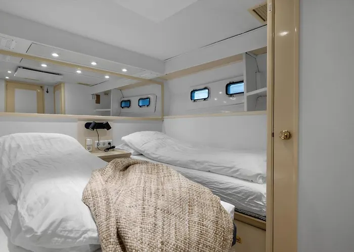 One-of-a-kind Arctic Experience Aboard Boat Grosso *