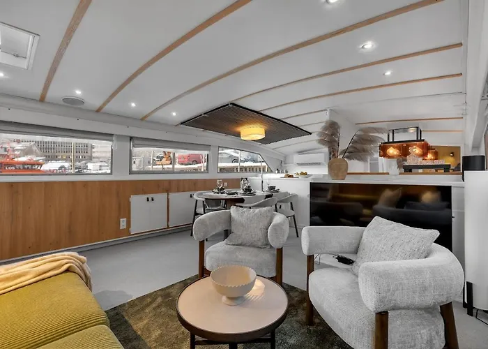 Båthotell One-of-a-kind Arctic Experience Aboard Boat Grosso *