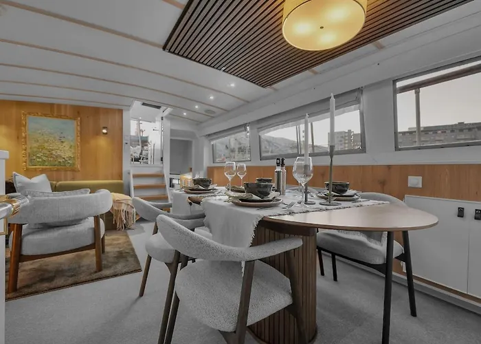 One-of-a-kind Arctic Experience Aboard Boat Grosso ترومسو